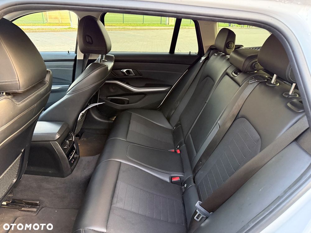 BMW Seria 3 320d Luxury Line - 5