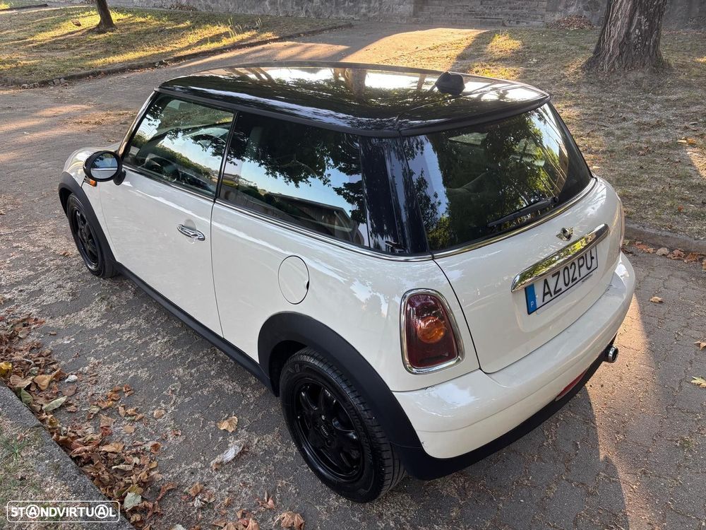 MINI 3 Portas Cooper D - 6