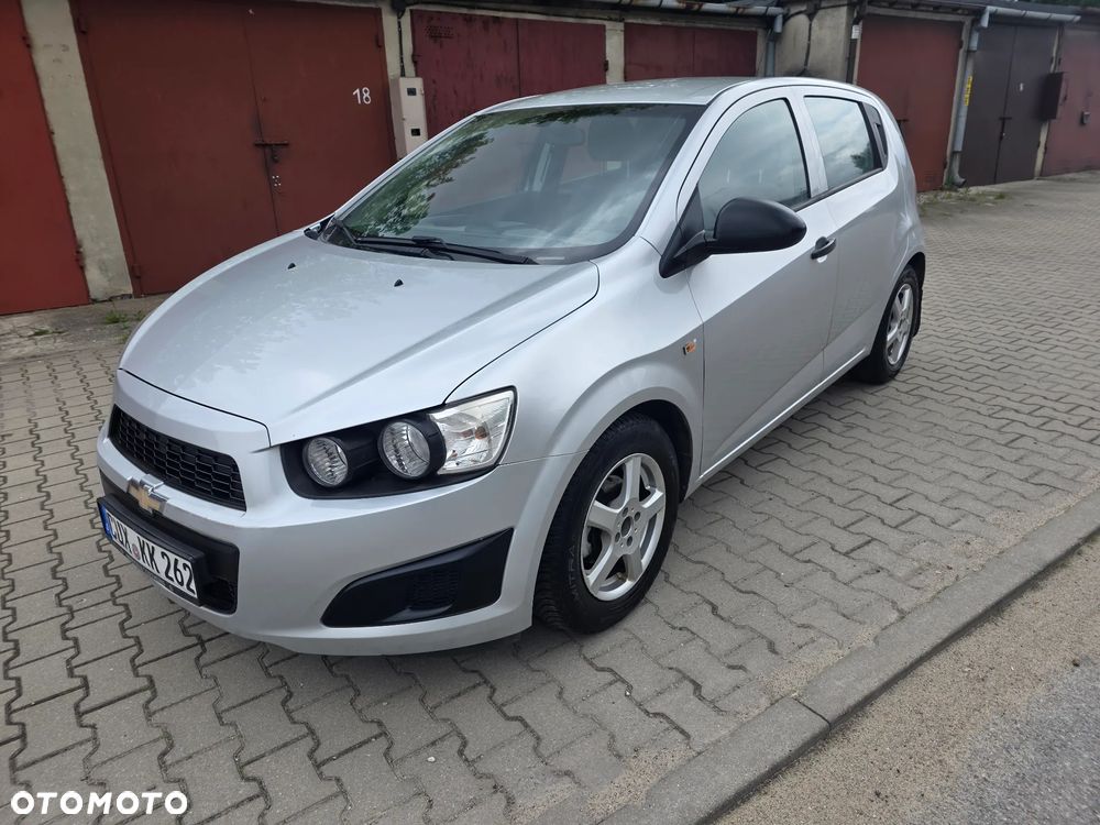Chevrolet Aveo 1.2 LS - 23