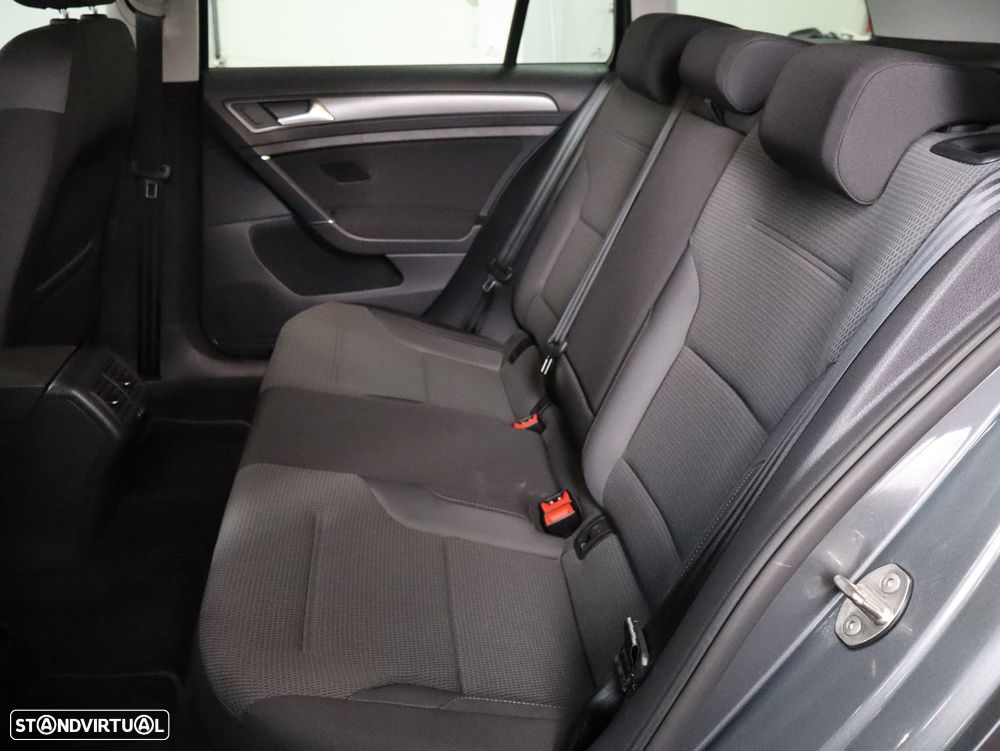 VW Golf Variant 1.6 TDi Confortline - 7