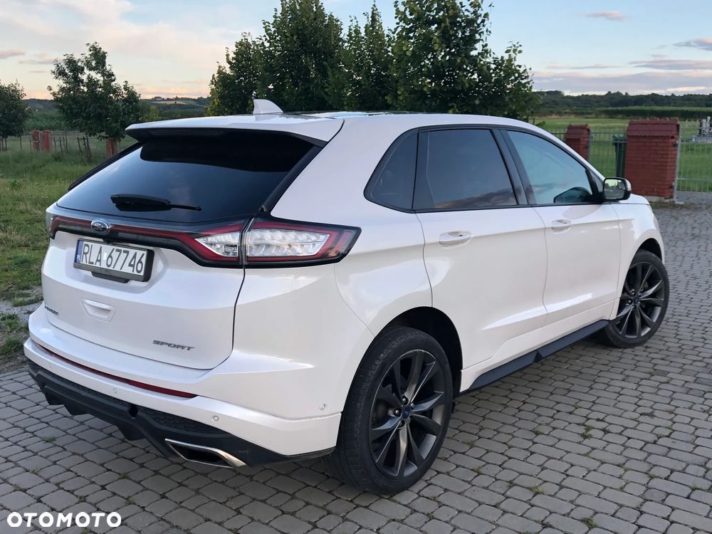 Ford Edge - 32