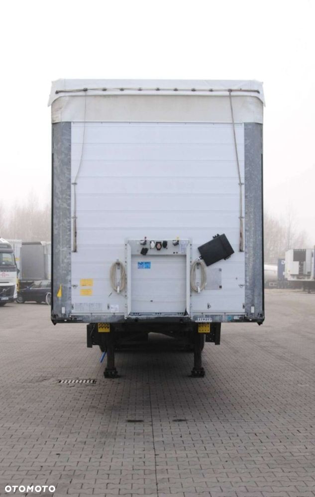 Schmitz Cargobull SCS kurtyna, podnoszona oś - 8