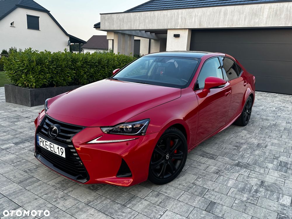 Lexus IS - 37