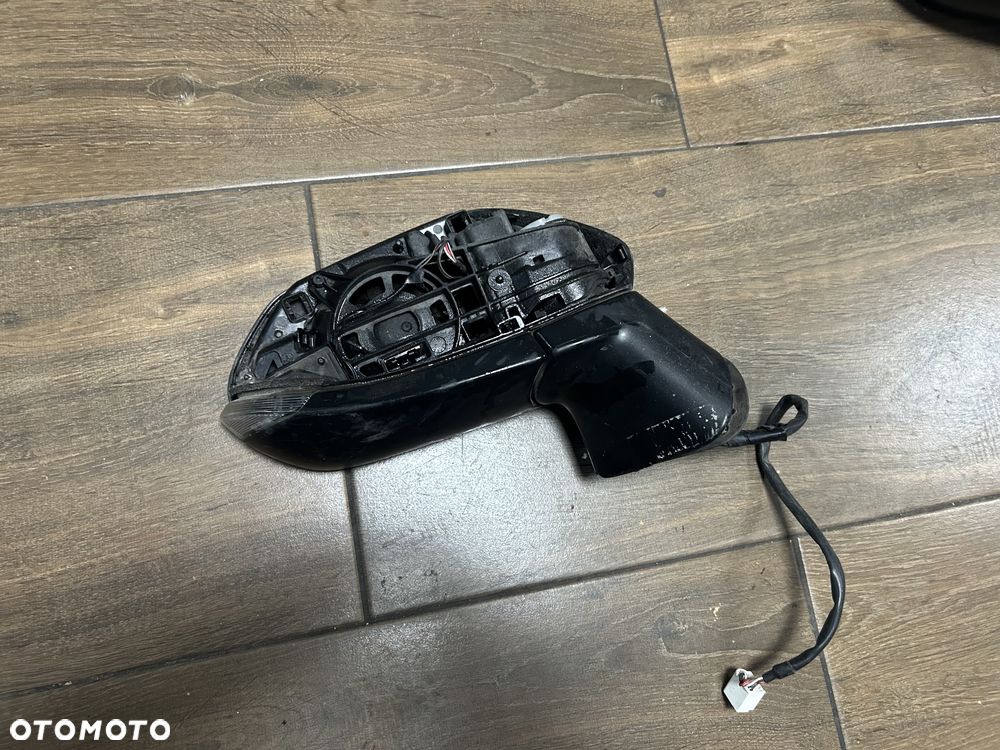 TOYOTA COROLLA E21 LUSTERKO ZEWNETRZNE PRAWE 6-PIN ORG - 2
