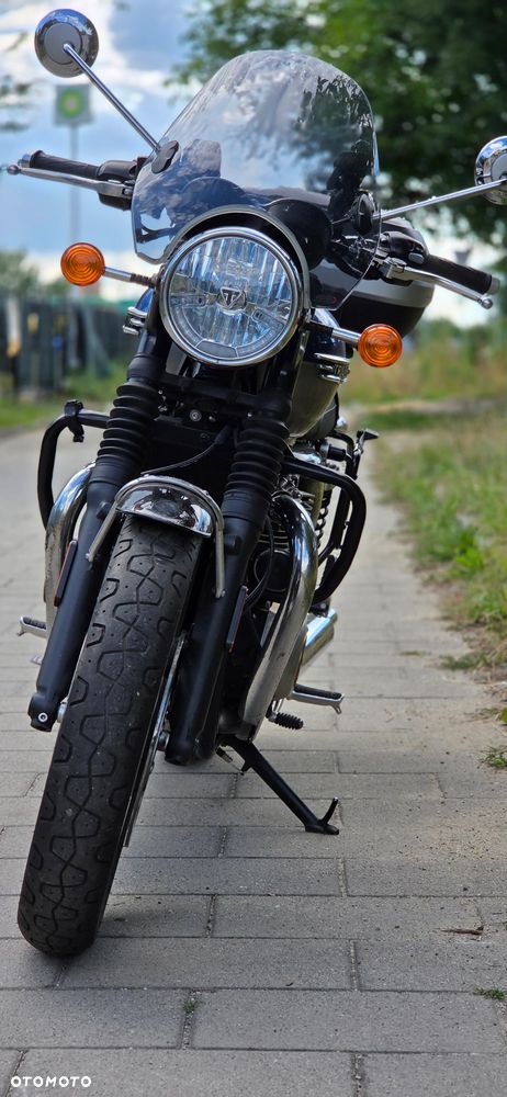 Triumph Bonneville - 31