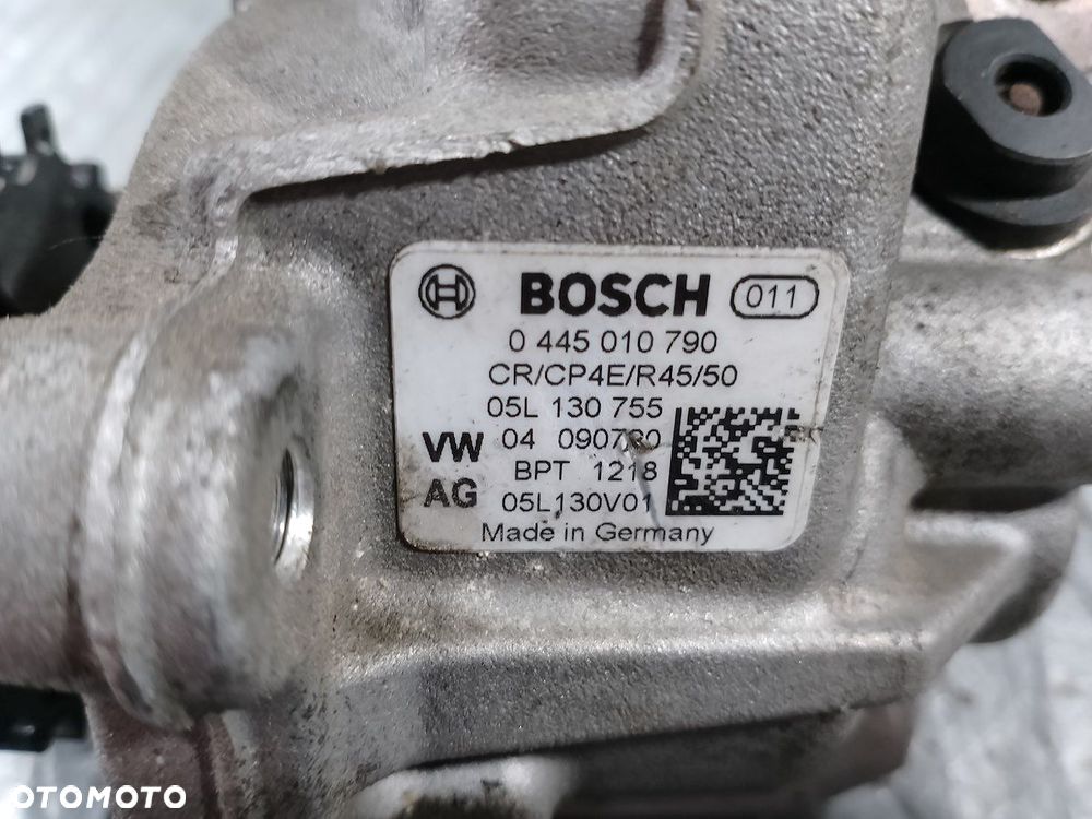 POMPA WTRYSKOWA SKODA OCTAVIA IV 05L130755  05L130V01 0445010790 2.0 TDI - 3