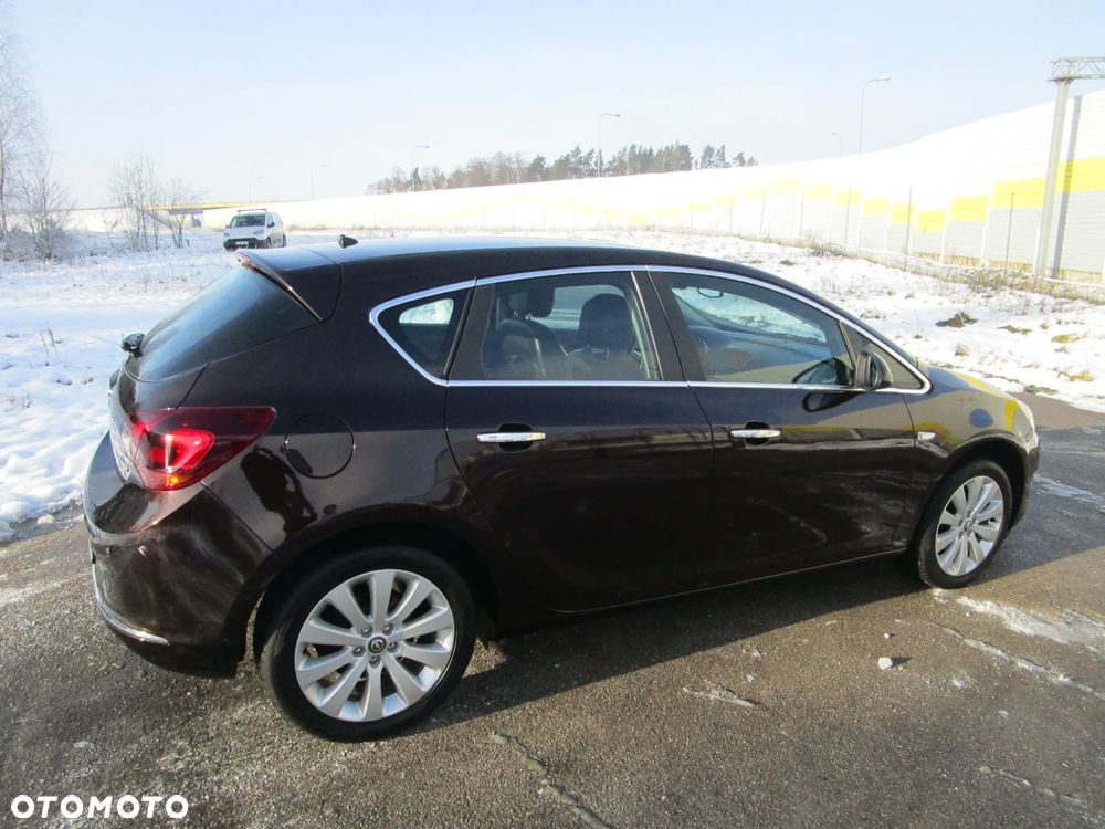 Opel Astra 1.4 T Cosmo - 19