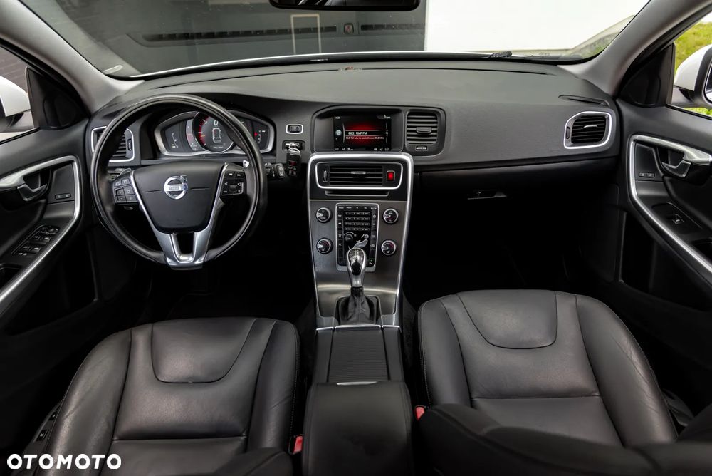 Volvo V60 D4 AWD Geartronic Summum - 21