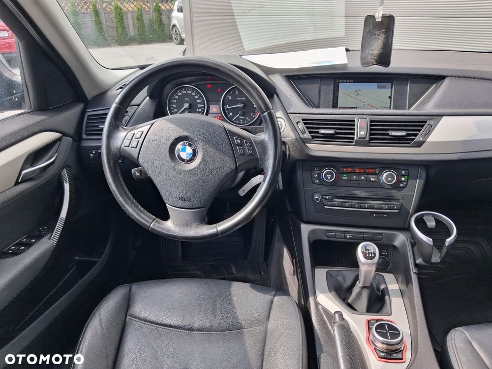 BMW X1 sDrive18i Sport Line - 37