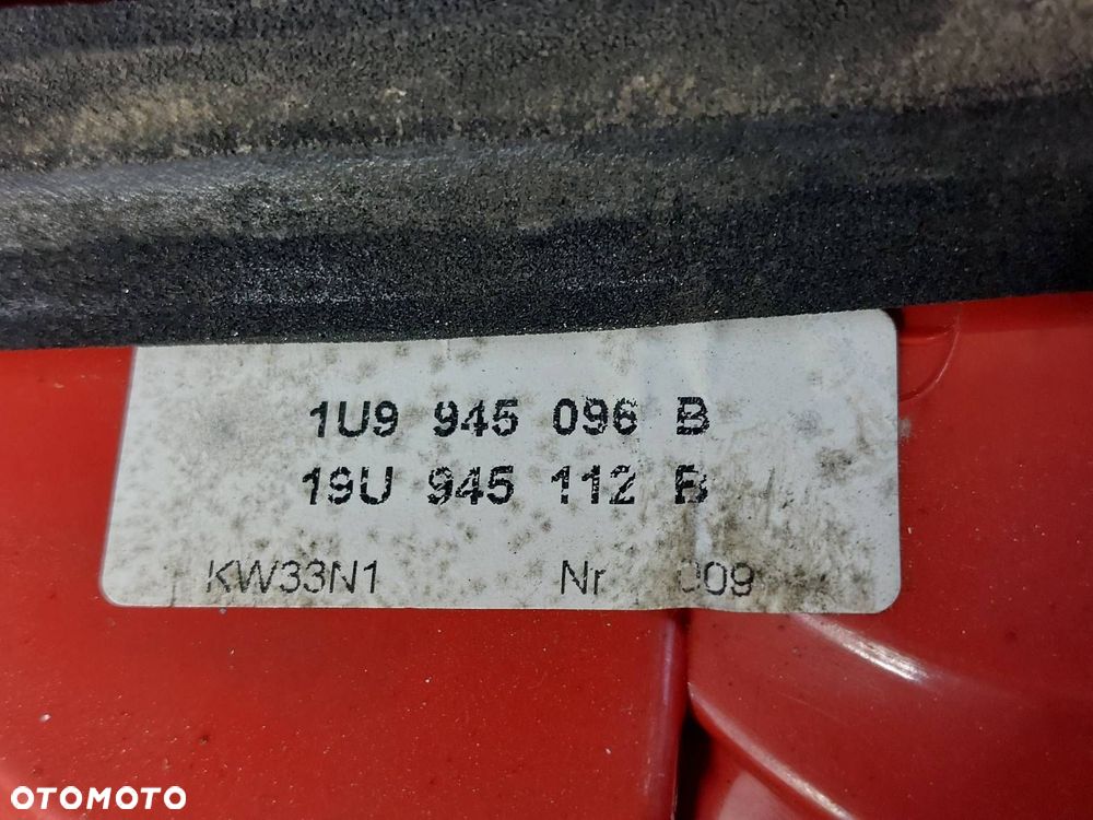 LAMPA LEWY TYŁ + PRAWY TYŁ SKODA OCTAVIA I HB 5D ID: 238267 - 4