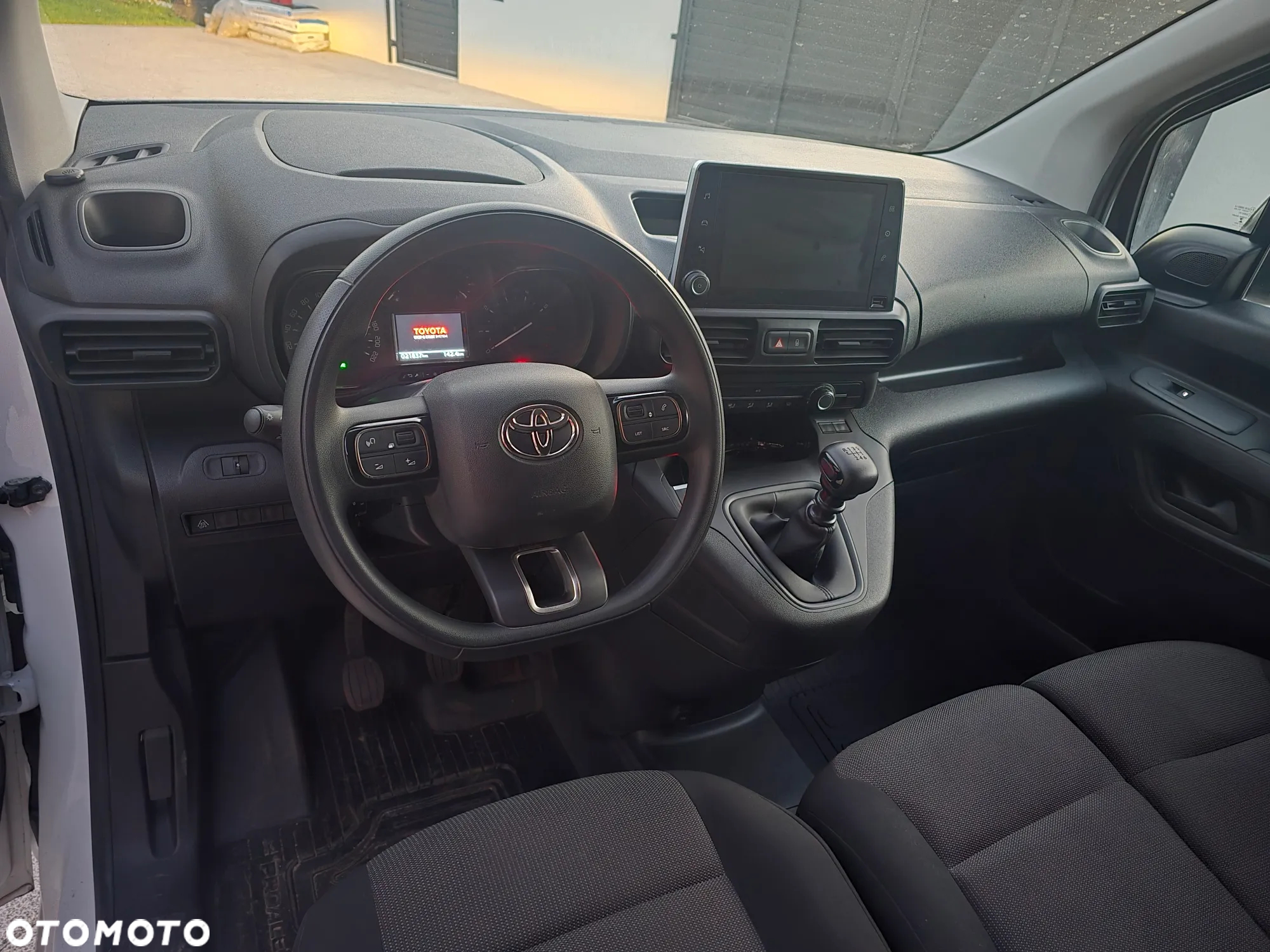 Toyota ProAce - 11