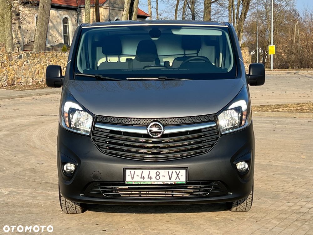 Opel Vivaro - 11