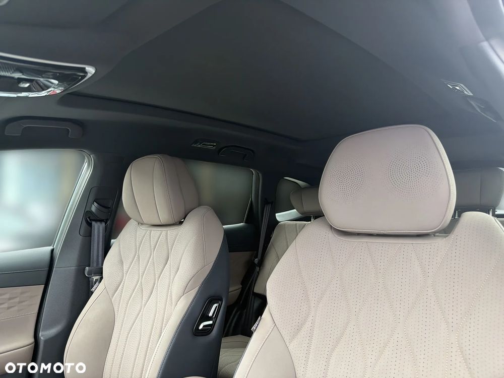 Chery Tiggo 8 1.5 T-GDI Super Hybrid Prestige DCT - 32