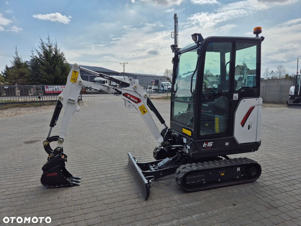 Bobcat E16 - 1