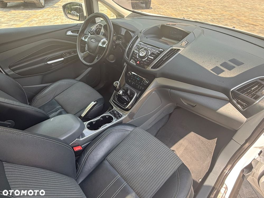 Ford Grand C-MAX 2.0 TDCi Titanium - 11