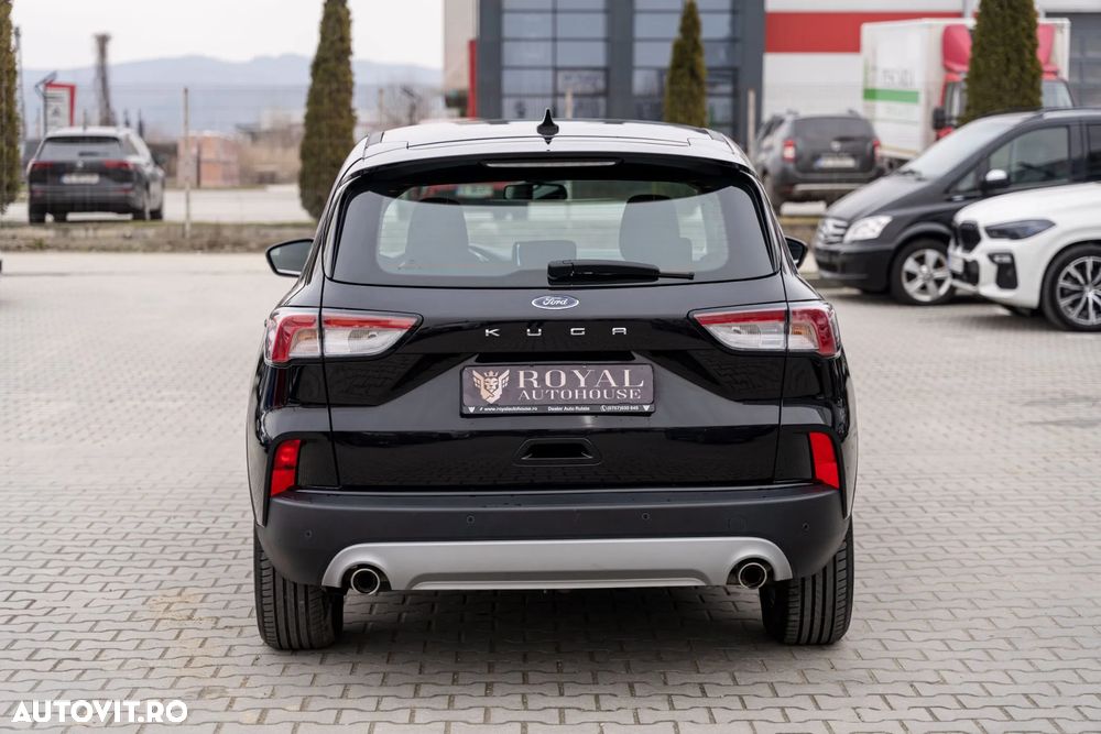 Ford Kuga - 10