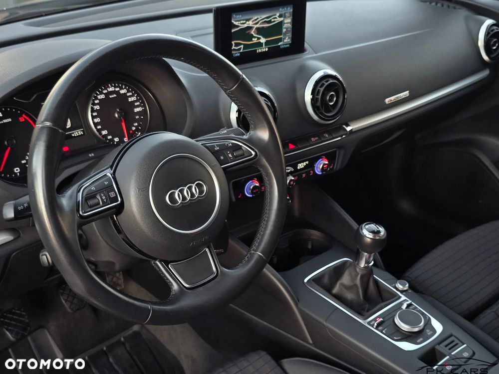 Audi A3 Limousine 2.0 TDI quattro S line Sportpaket - 30