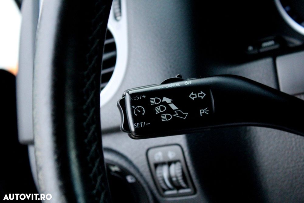 Volkswagen Tiguan - 16