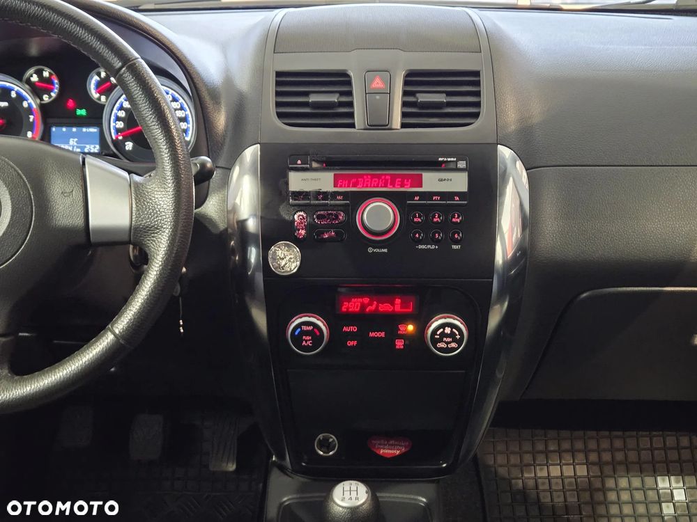 Fiat Sedici 1.6 16V 4x2 Emotion - 13