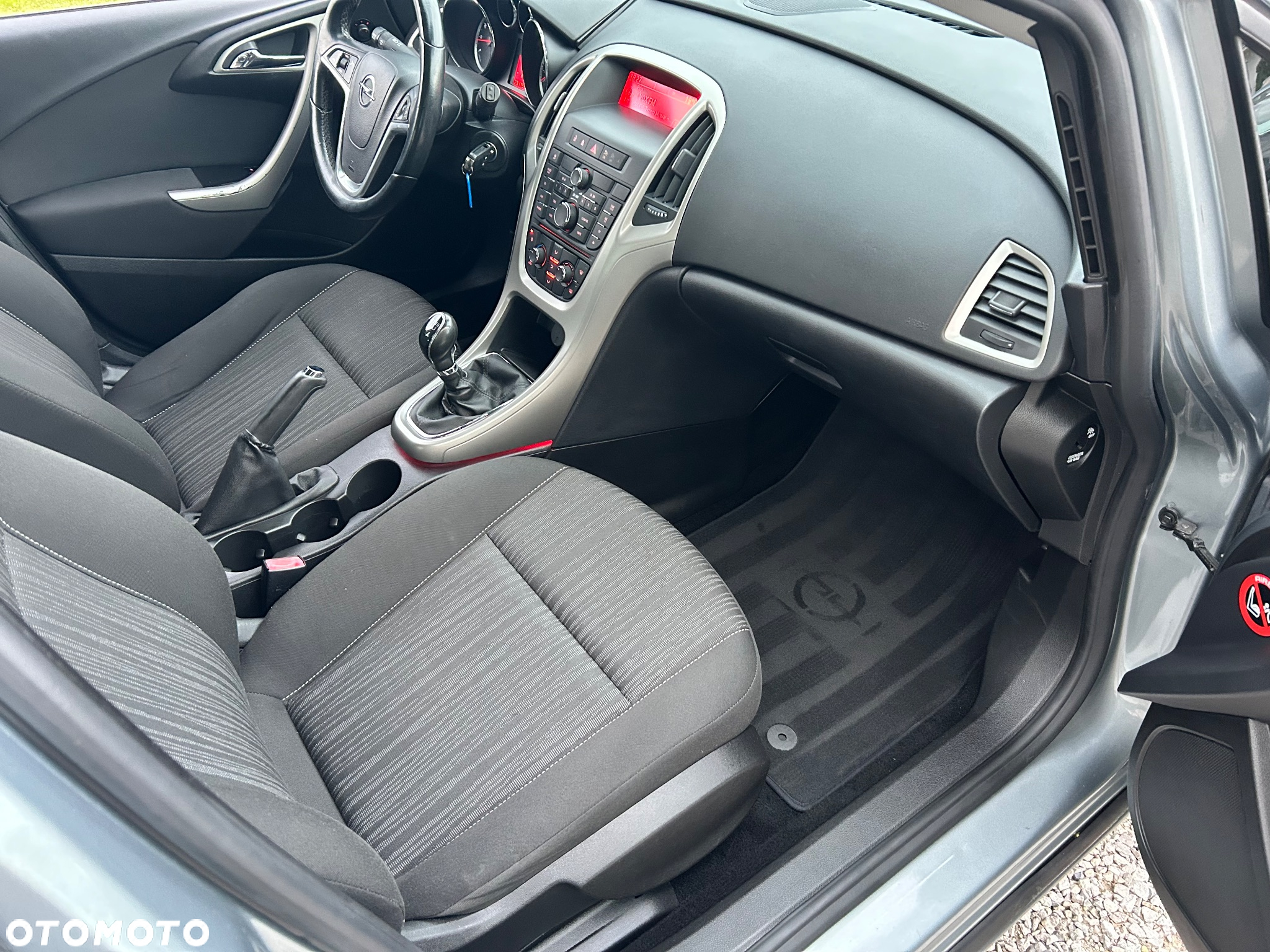 Opel Astra IV 1.4 Cosmo - 20