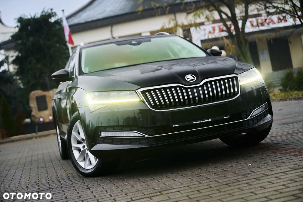 Skoda Superb 2.0 TDI 4x4 Style DSG - 3