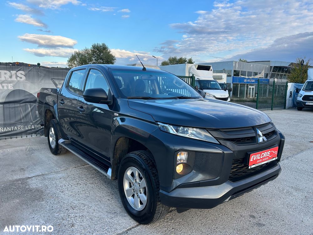 Mitsubishi L200 Double Cab 2.2 DI-D M/T Intense - 6