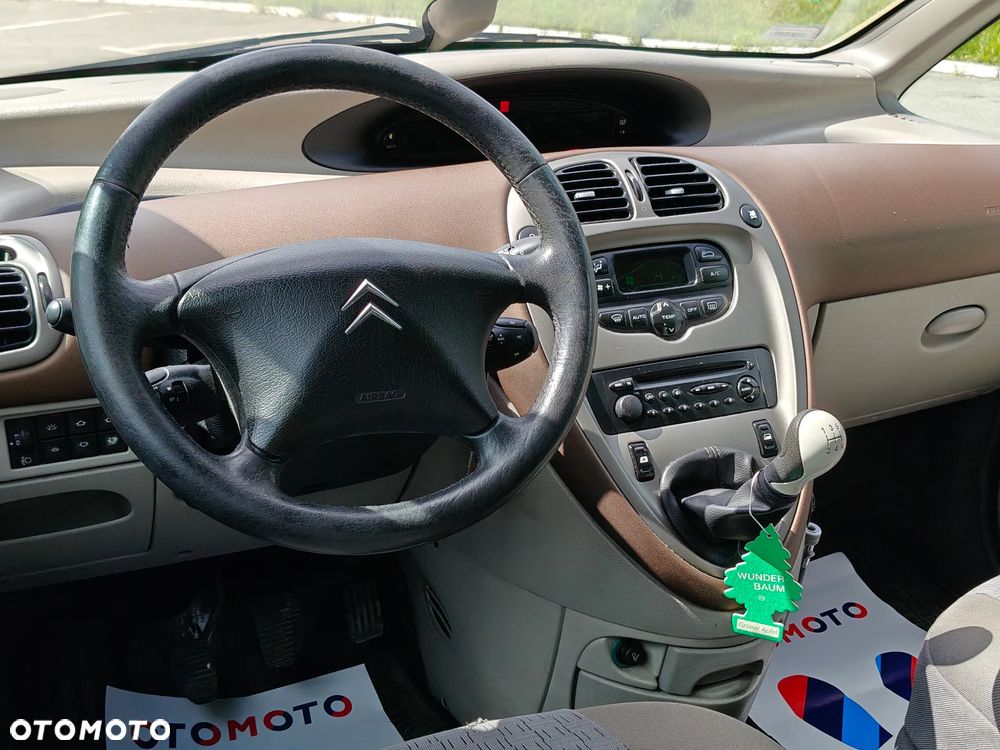 Citroën Xsara Picasso 1.8i Exclusive - 6