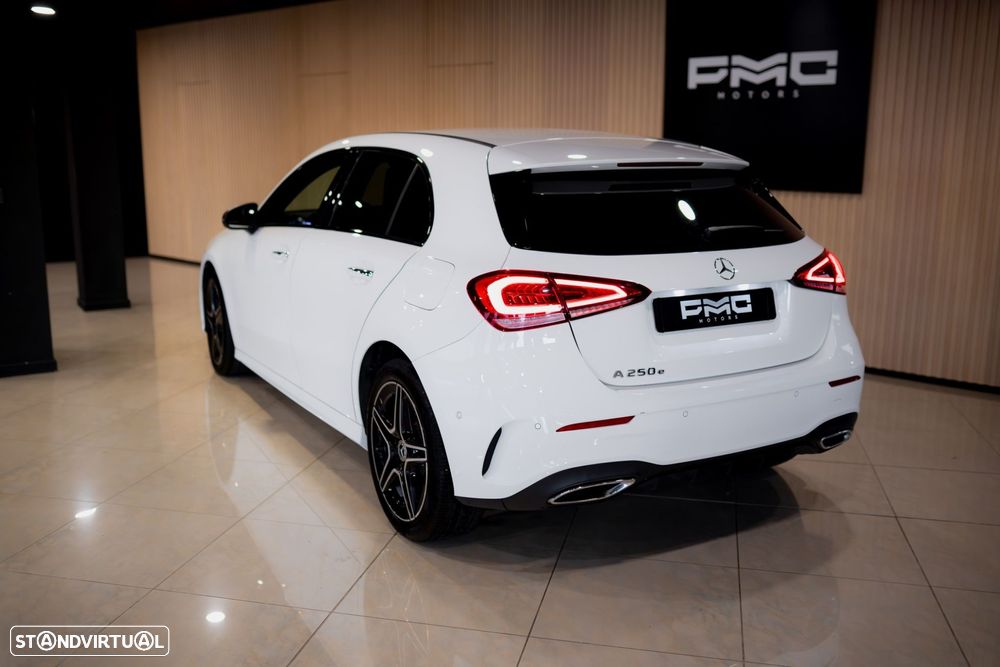 Mercedes-Benz A 250 e 8G-DCT AMG Line - 12