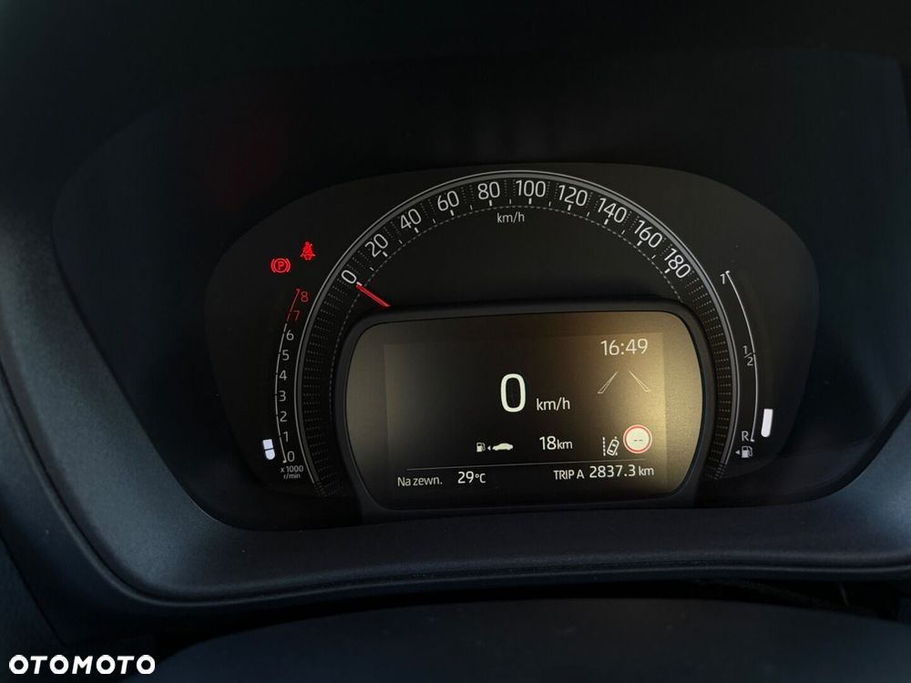 Toyota Aygo X 1.0 VVT-i Limited - 17