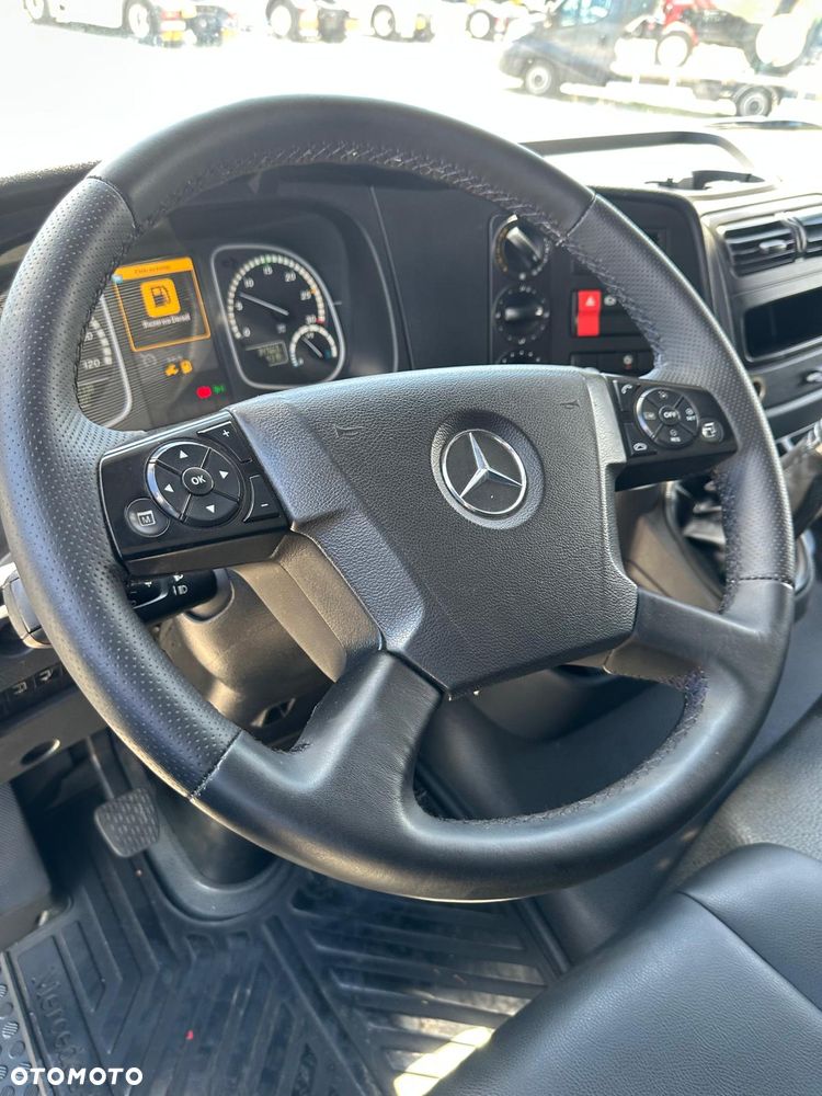 Mercedes-Benz Atego 818 - 12