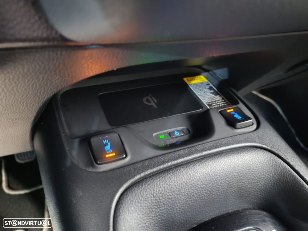 Toyota Corolla Touring Sports - 18