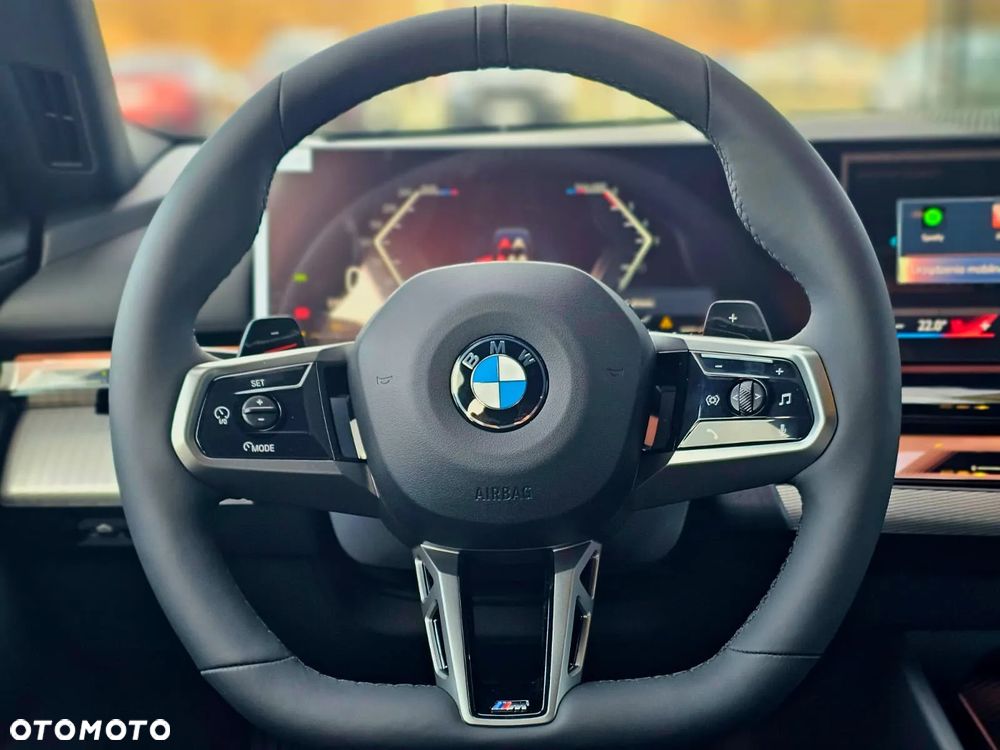 BMW Seria 5 520d xDrive mHEV - 23