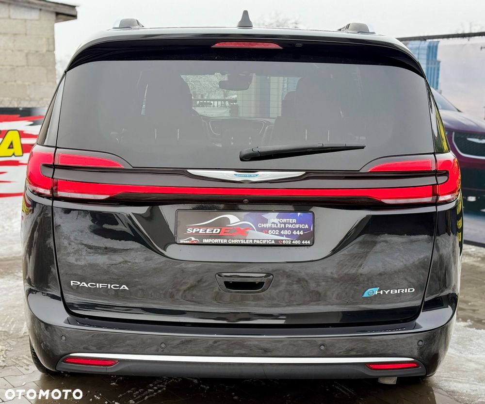 Chrysler Pacifica - 9