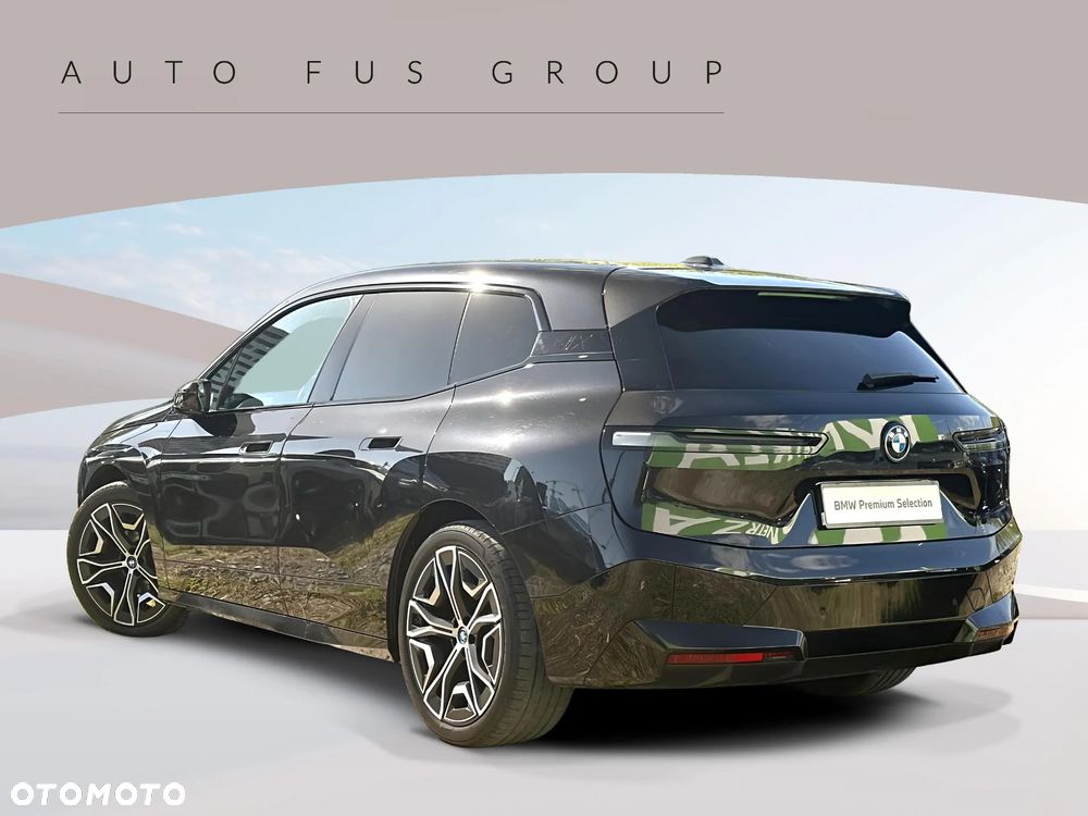 BMW iX xDrive40 76.6kWh Essence - 5