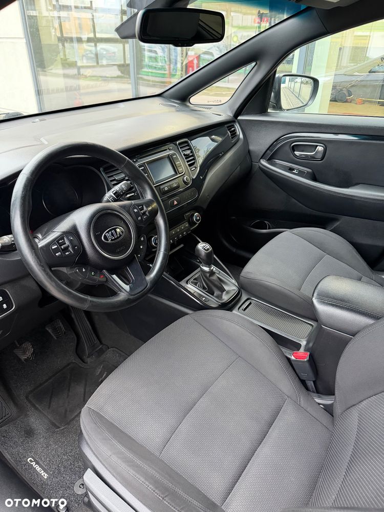 Kia Carens 1.7 CRDi XL 7os - 13