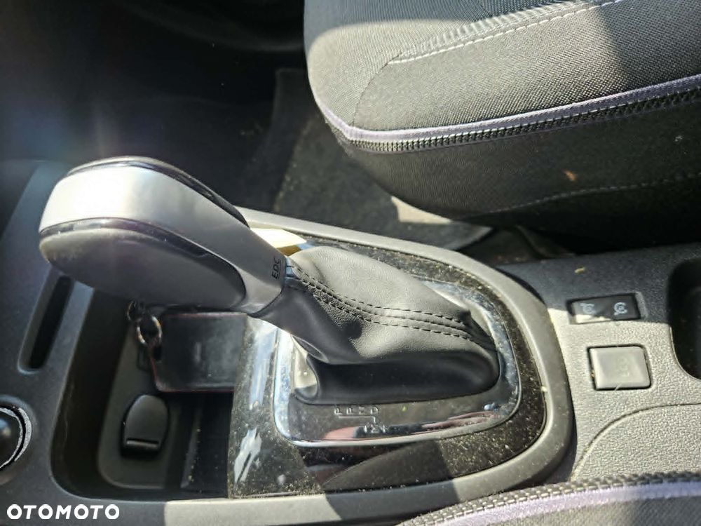 Renault Captur dCi 90 EDC Helly Hansen - 5