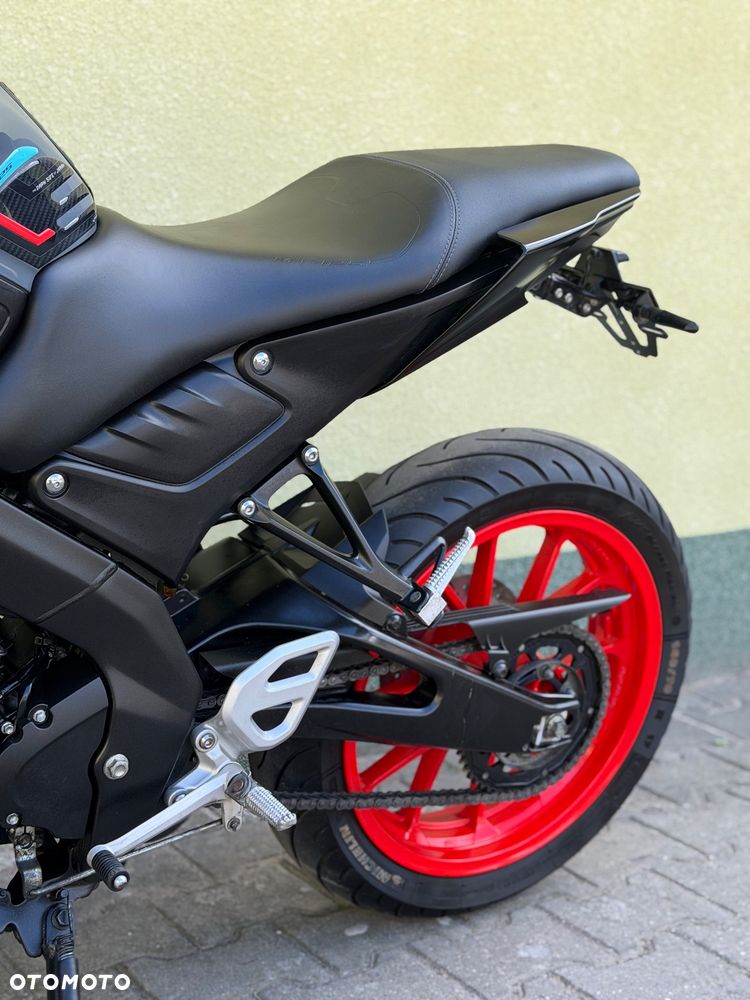 Yamaha MT - 33