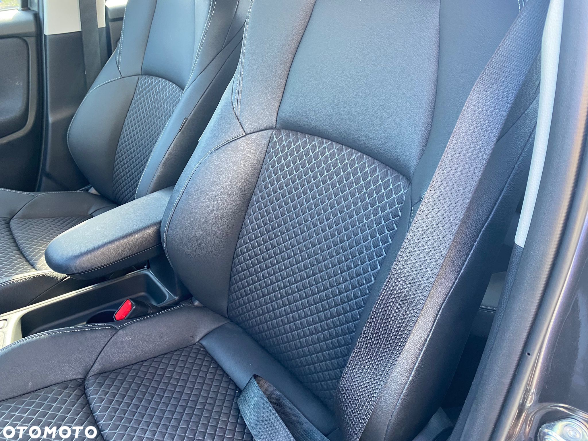 Toyota Yaris - 13