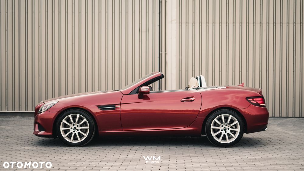 Mercedes-Benz SLC 300 9G-TRONIC - 2