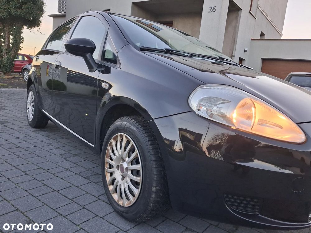 Fiat Grande Punto 1.4 8V - 23