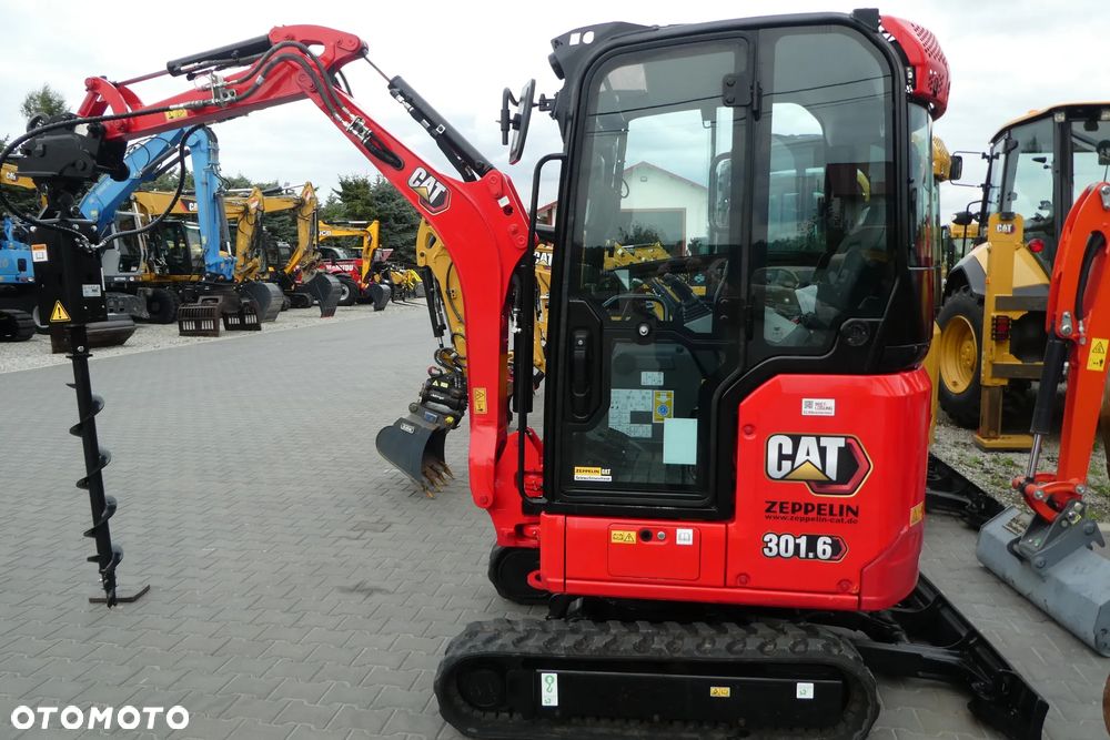 Caterpillar 301,6 Z NIEMIEC Z WIERTNICĄ