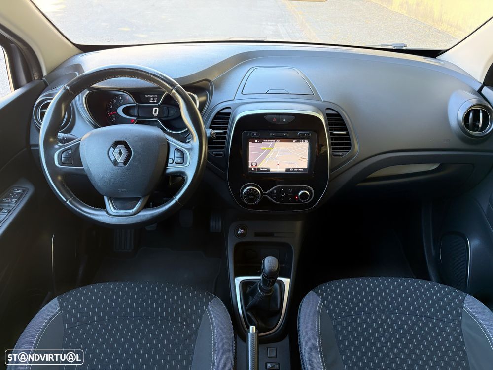Renault Captur 1.5 dCi Exclusive - 4