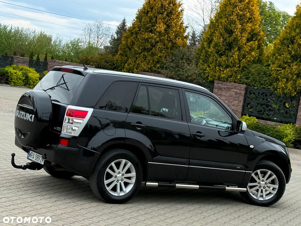 Suzuki Grand Vitara 2.0 Comfort + - 7