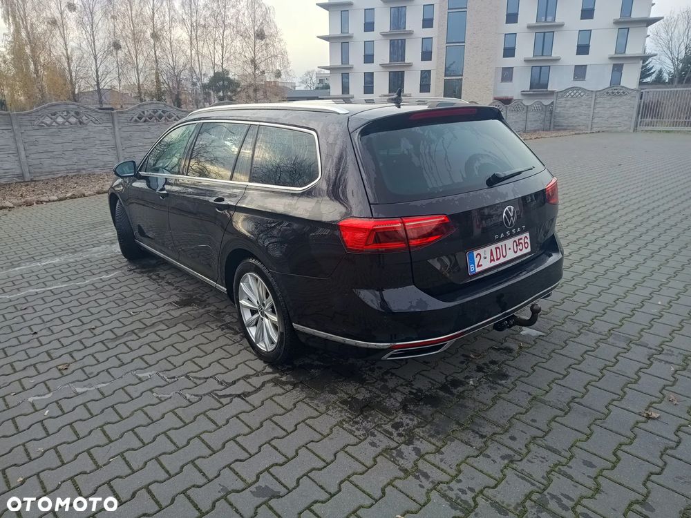 Volkswagen Passat - 13