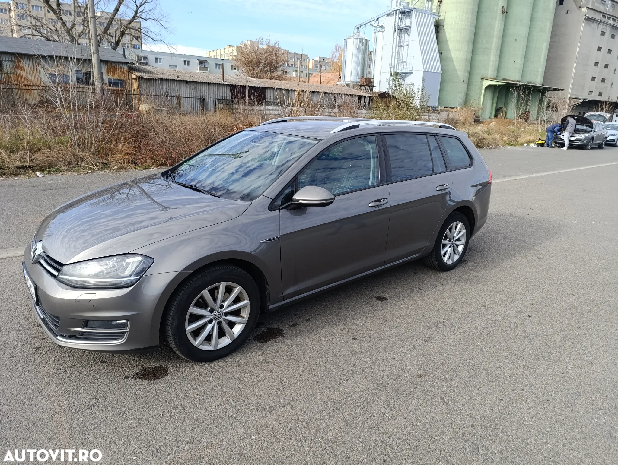 Volkswagen Golf 2.0 TDI BMT Highline - 23