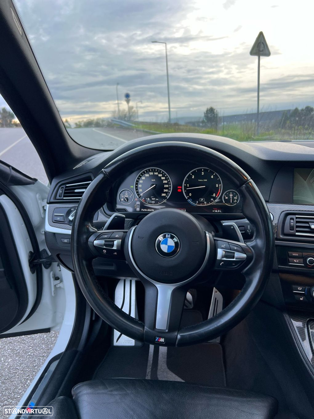 BMW M550d xDrive Auto - 37