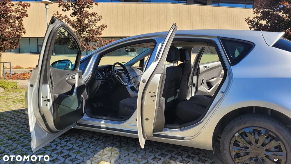 Opel Astra 1.7 CDTI Cosmo - 13