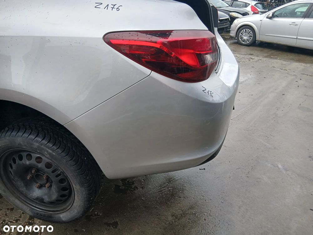 Opel Astra J Sedan Zderzak Tył Tylny Kolor Z176 Srebrny - 3