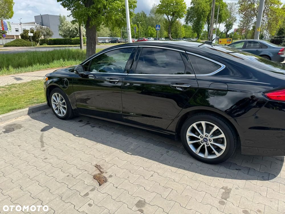 Ford Fusion - 11