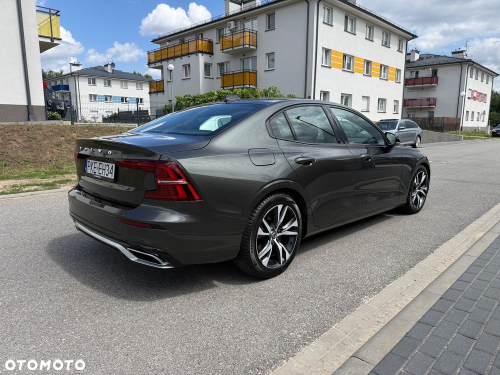Volvo S60 B4 B R-Design - 11